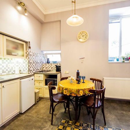 Sofia Apartment In Old Tbilisi Eksteriør billede