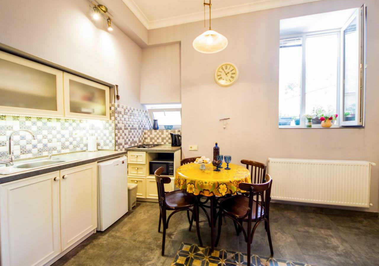 Sofia Apartment In Old Tbilisi Eksteriør billede